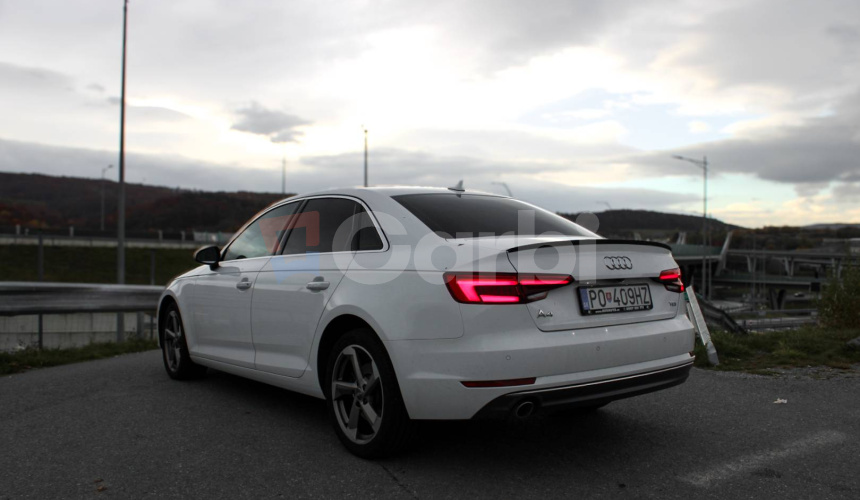 Audi A4 2.0 TDI S tronic Basis