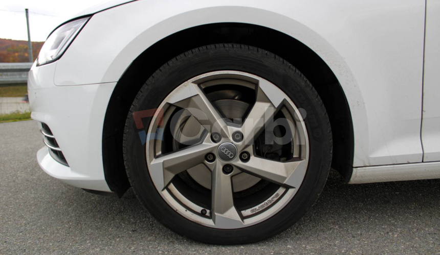 Audi A4 2.0 TDI S tronic Basis