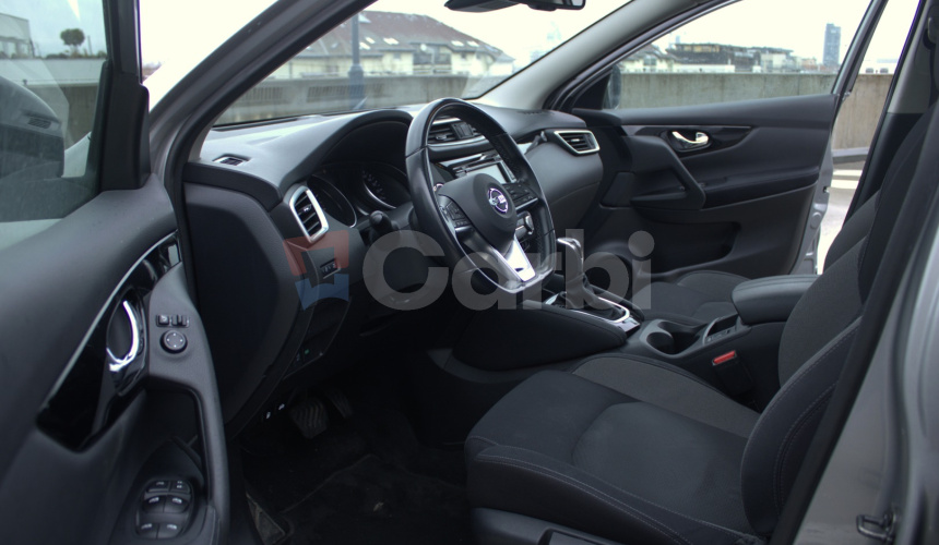 Nissan Qashqai DIG-T 160k N-Connecta AT7