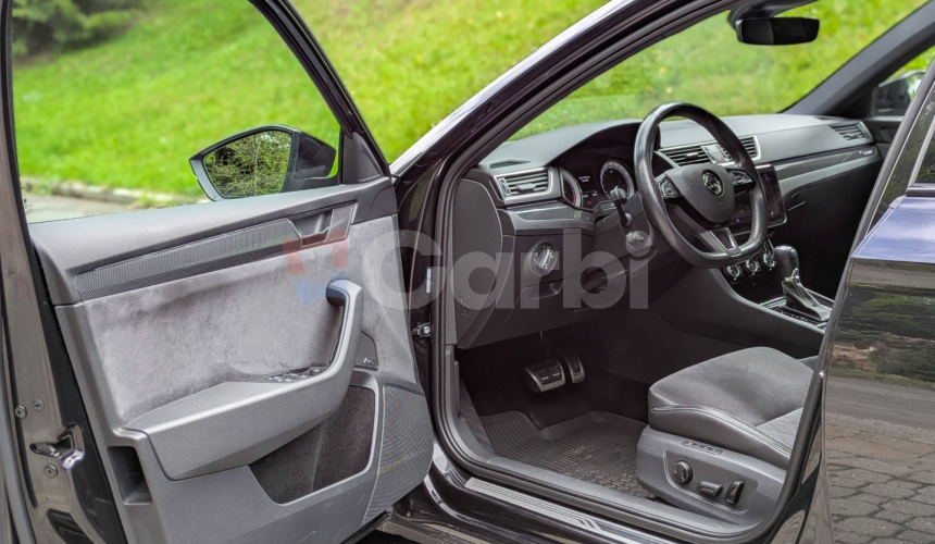 Škoda Superb SportLine Combi 2.0 TDI 140kW A7 4x4, Webasto