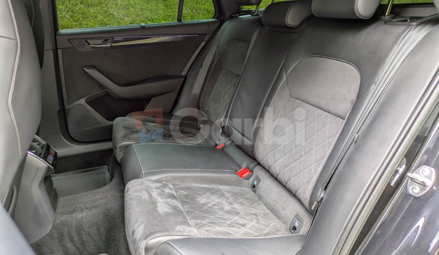 Škoda Superb SportLine Combi 2.0 TDI 140kW A7 4x4, Webasto