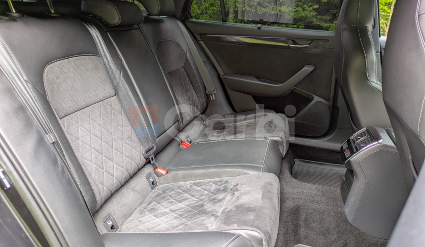 Škoda Superb SportLine Combi 2.0 TDI 140kW A7 4x4, Webasto