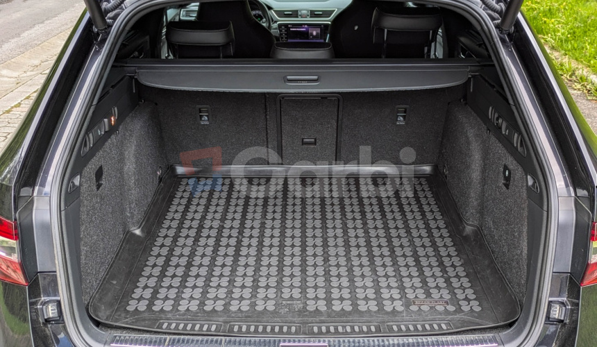 Škoda Superb SportLine Combi 2.0 TDI 140kW A7 4x4, Webasto