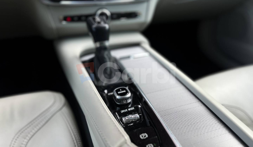 Volvo S90 D5 2.0L Drive-E Inscription A/T AWD