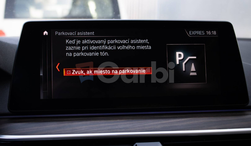 BMW Rad 5 Touring 520d Luxury Line, Pano, Ťažné, ambient, nové brzdy, olej v ZF