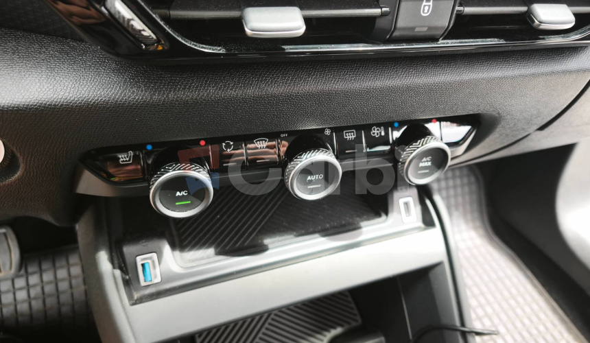 Citroën C4 PureTech 130 S&S Shine EAT8