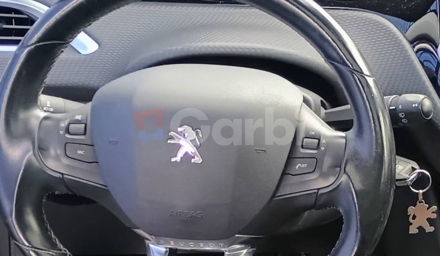 Peugeot 2008 1.6 BlueHDi S&S 100 Allure