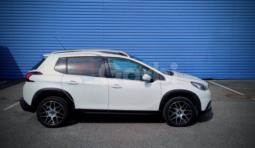 Peugeot 2008 1.6 BlueHDi S&S 100 Allure