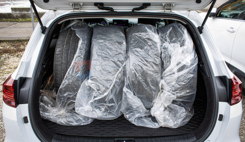 Kia Ceed SW 1.5 TGDi Silver, 1. Majiteľ, Navi, Kamera, connect, sezónne prezutie