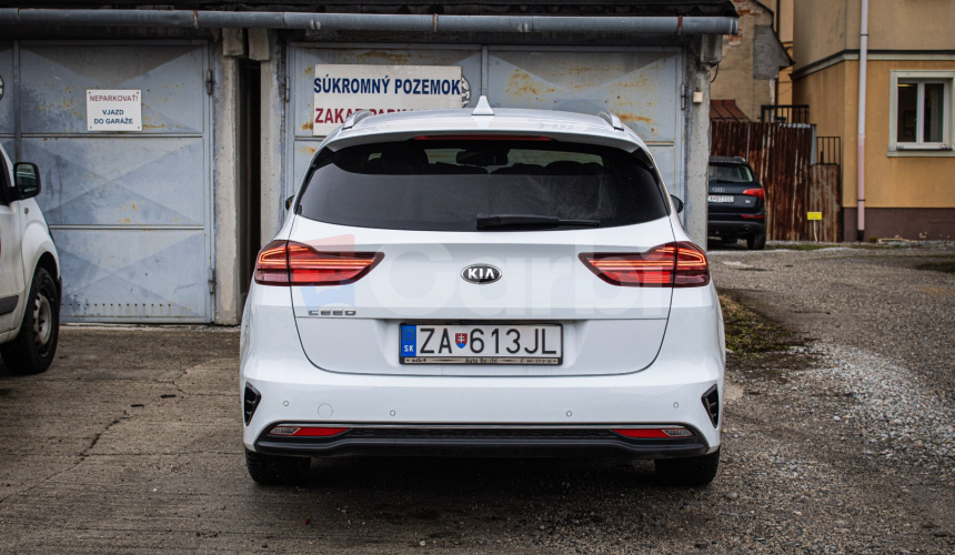 Kia Ceed SW 1.5 TGDi Silver, 1. Majiteľ, Navi, Kamera, connect, sezónne prezutie