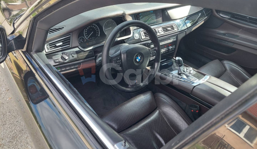 BMW Rad 7 740d
