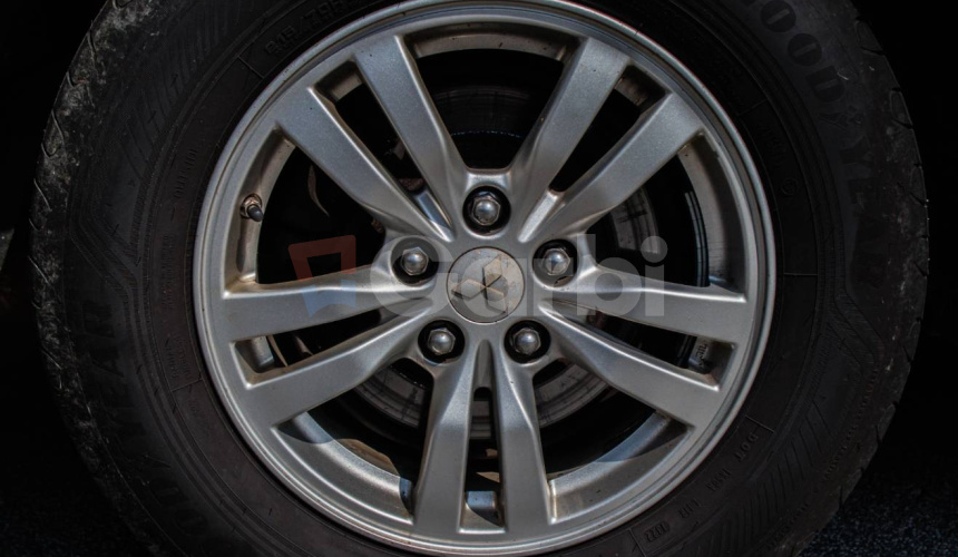 Mitsubishi Outlander 2.2 DI-D Intense