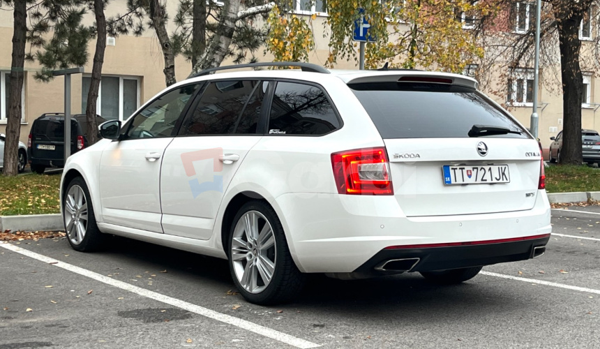 Škoda Octavia Combi 2.0 TDI DPF RS DSG