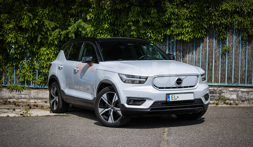 Volvo XC40 P8 Twin motor AWD, El. ťažné, Harman Kardon, Asistenti, DPH