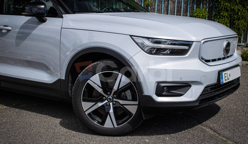 Volvo XC40 P8 Twin motor AWD, El. ťažné, Harman Kardon, Asistenti, DPH