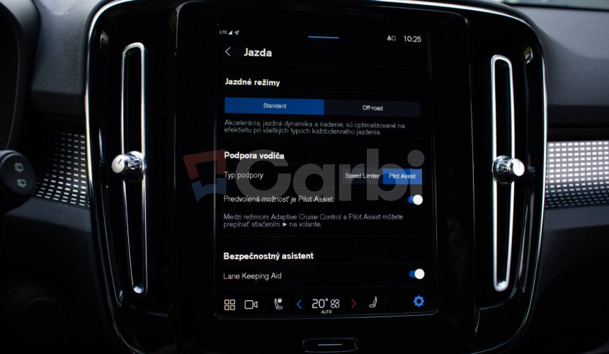 Volvo XC40 P8 Twin motor AWD, El. ťažné, Harman Kardon, Asistenti, 91% SOH, DPH