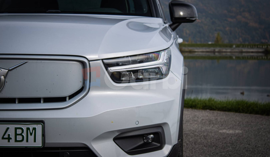 Volvo XC40 P8 Twin motor AWD, El. ťažné, Harman Kardon, Asistenti, 91% SOH, DPH