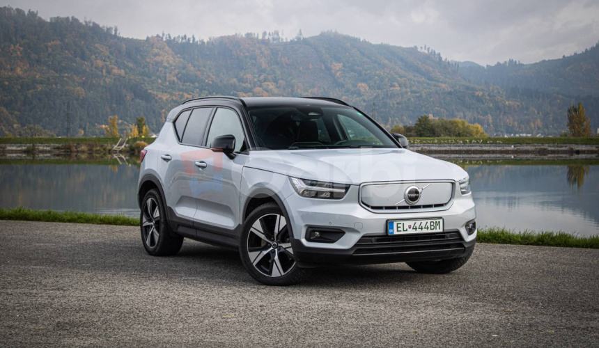 Volvo XC40 P8 Twin motor AWD, El. ťažné, Harman Kardon, Asistenti, 91% SOH, DPH