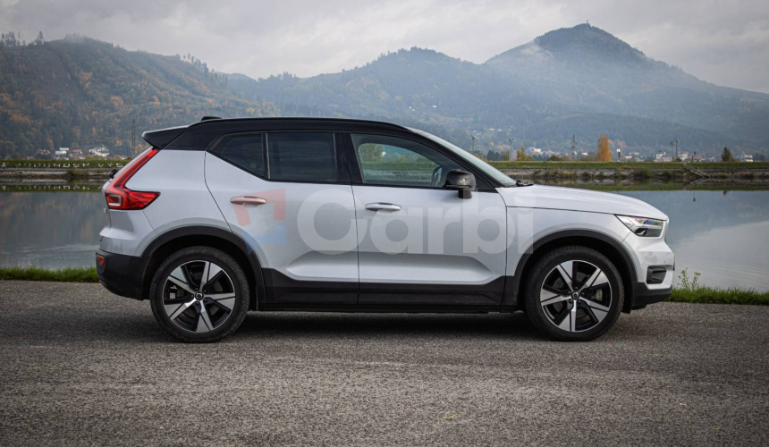 Volvo XC40 P8 Twin motor AWD, El. ťažné, Harman Kardon, Asistenti, 91% SOH, DPH