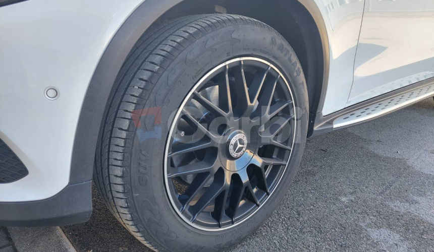 Mercedes-Benz GLC SUV 250 4MATIC A/T