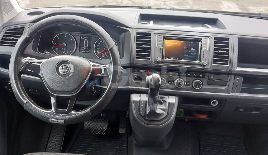 Volkswagen Caravelle 9 miestna verzia