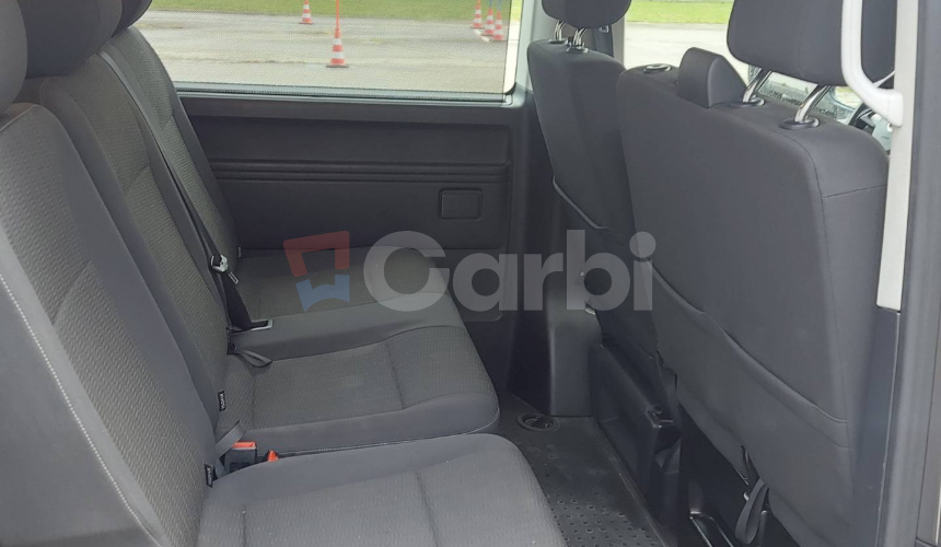 Volkswagen Caravelle 9 miestna verzia