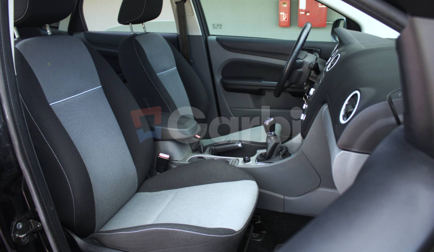 Ford Focus 1.6 16V Duratec Classic X