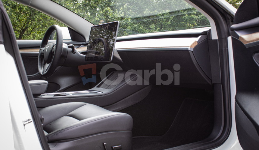 Tesla Model 3 Long Range Refresh EAP 95% SOH, Matrix Led, Dvojité Sklá, tepelné čerpadlo