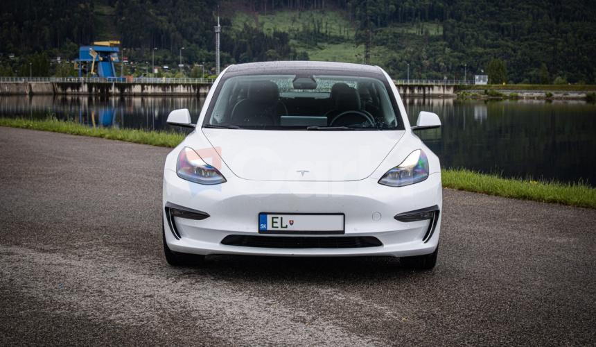 Tesla Model 3 Long Range Refresh EAP 95% SOH, Matrix Led, Dvojité Sklá, tepelné čerpadlo