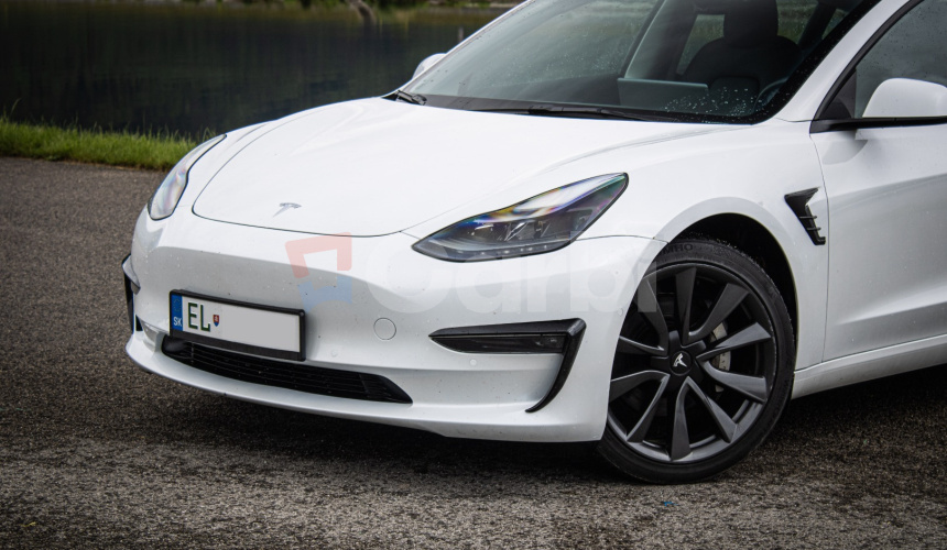 Tesla Model 3 Long Range Refresh EAP 95% SOH, Matrix Led, Dvojité Sklá, tepelné čerpadlo