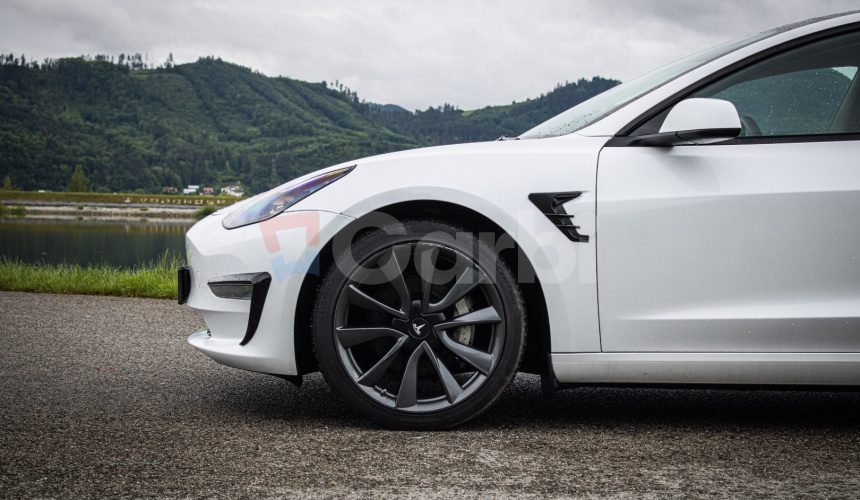 Tesla Model 3 Long Range Refresh EAP 95% SOH, Matrix Led, Dvojité Sklá, tepelné čerpadlo