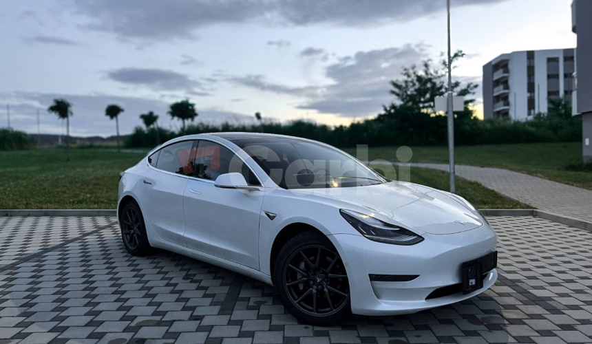 Tesla Model 3 Long Range Dual motor