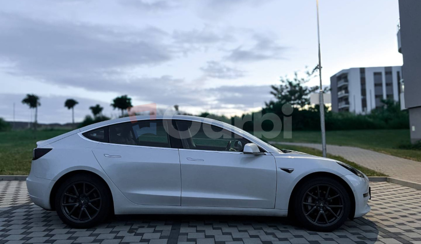 Tesla Model 3 Long Range Dual motor