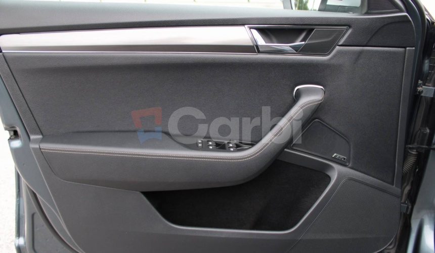 Škoda Superb Combi 2.0 TDI SCR Scout 4x4 DSG