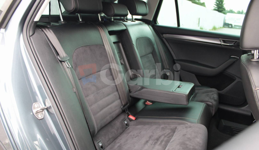 Škoda Superb Combi 2.0 TDI SCR Scout 4x4 DSG