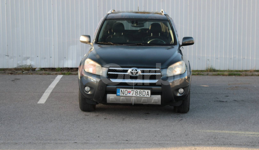 Toyota RAV4 2.2 D-4D 180 X