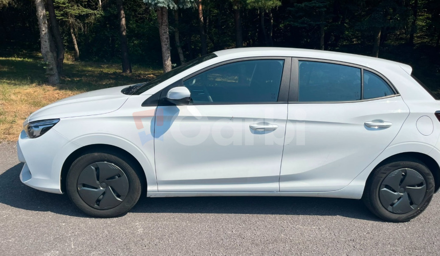 MG MG3 HYBRID+