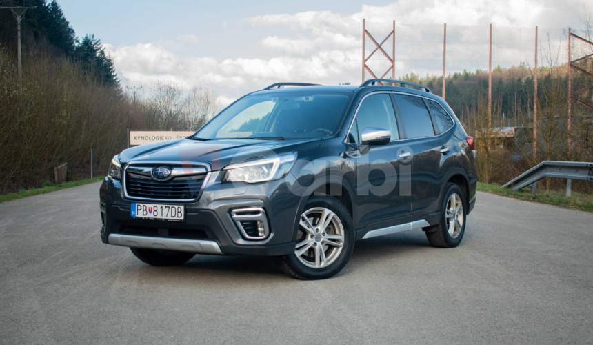 Subaru Forester 2,0ie PREMIUM, AT, Hybrid