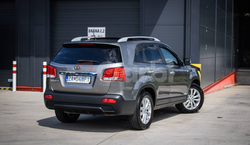 Kia Sorento 2.2 CRDi VGT 4WD, Slovenské, Panoráma, veľmi pekný stav