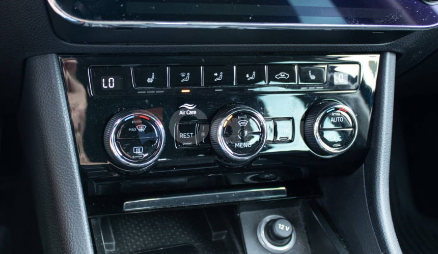 Škoda Superb Combi 2.0 TDI Style DSG