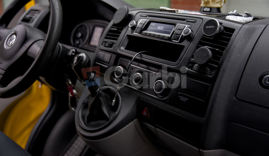 Volkswagen Transporter T5 2.0 TDI 140k KR