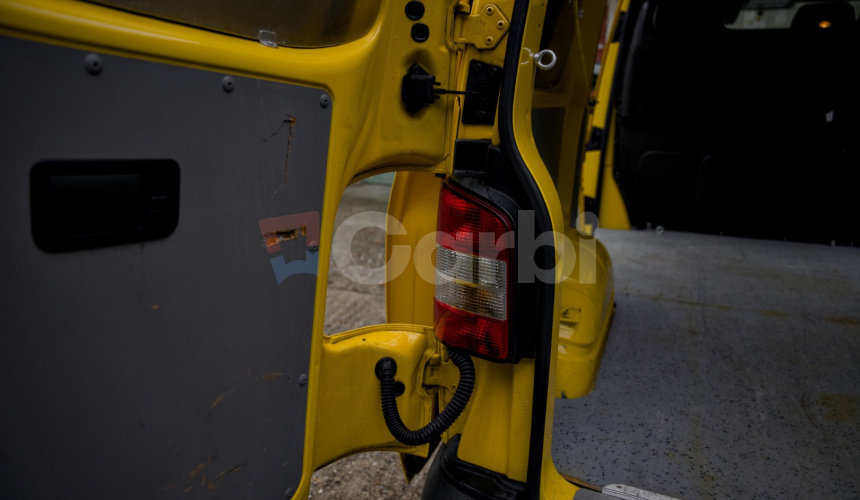 Volkswagen Transporter T5 2.0 TDI 140k KR