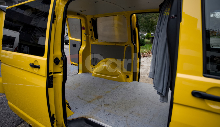 Volkswagen Transporter T5 2.0 TDI 140k KR