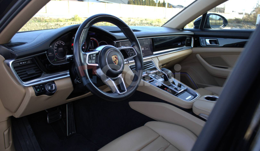 Porsche Panamera 4S A/T