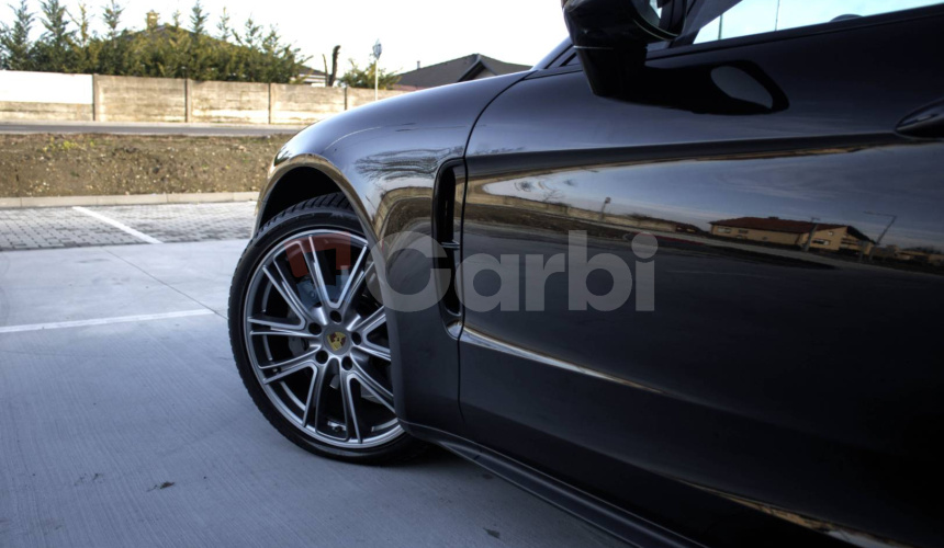 Porsche Panamera 4S A/T