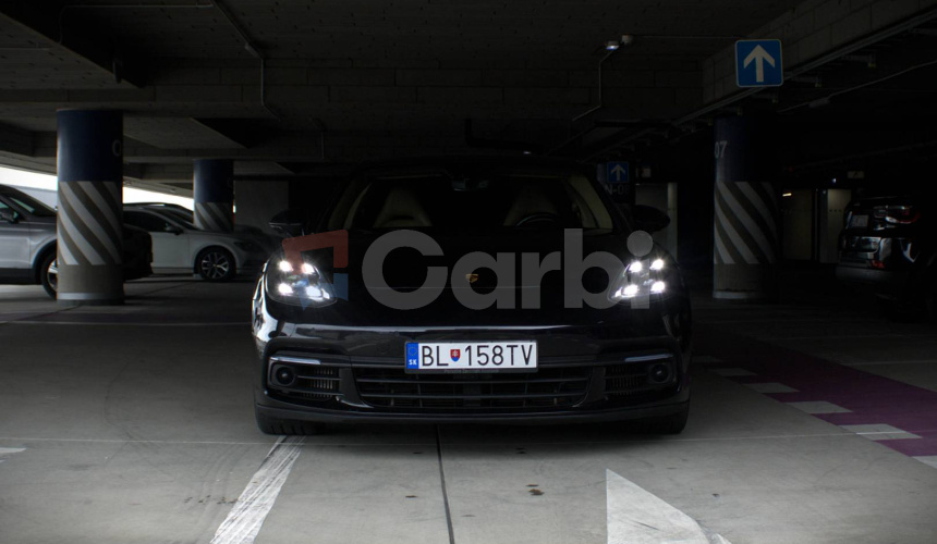 Porsche Panamera 4S A/T