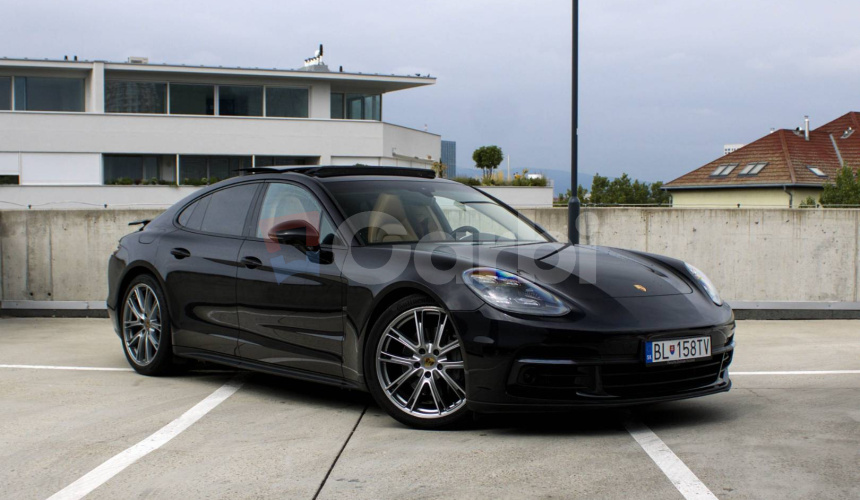Porsche Panamera 4S A/T