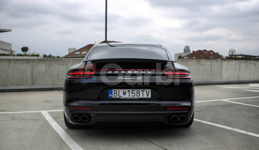 Porsche Panamera 4S A/T