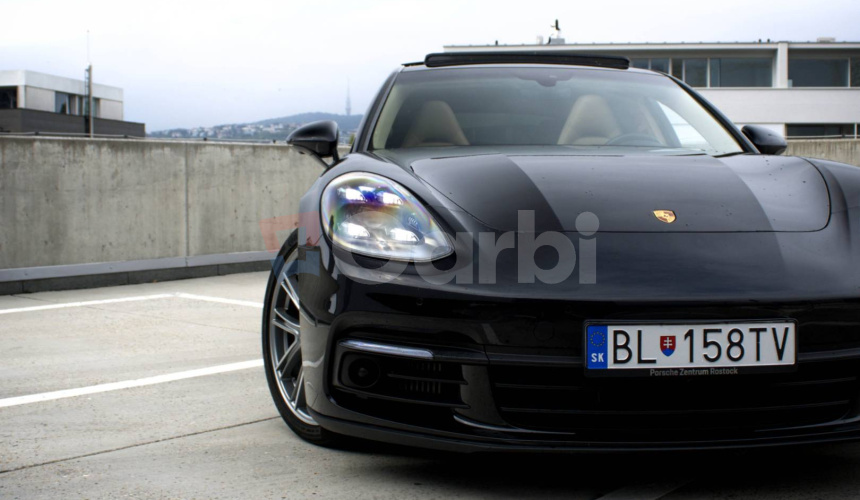 Porsche Panamera 4S A/T