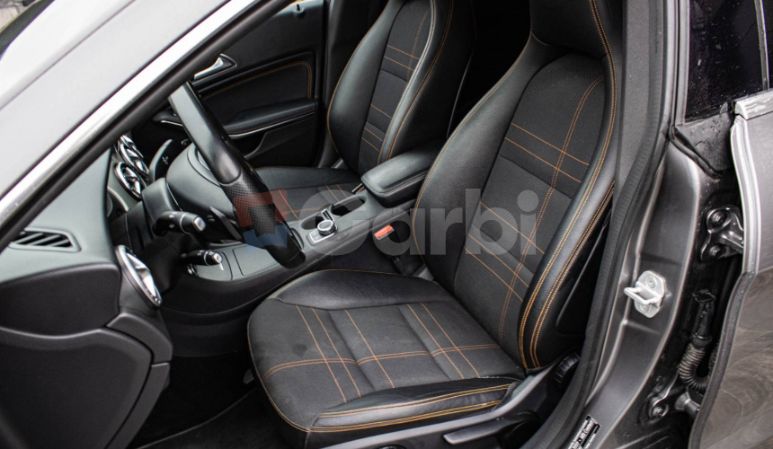 Mercedes-Benz CLA Shooting Brake 220D A/T 100kW AMG KOŽA NELAKOVANÉ